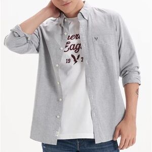 American Eagle Outfitters Men's Light Gray Button Down Shirt